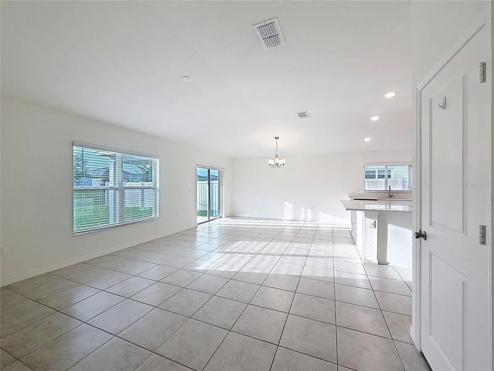 223 SUMMERLIN LOOP