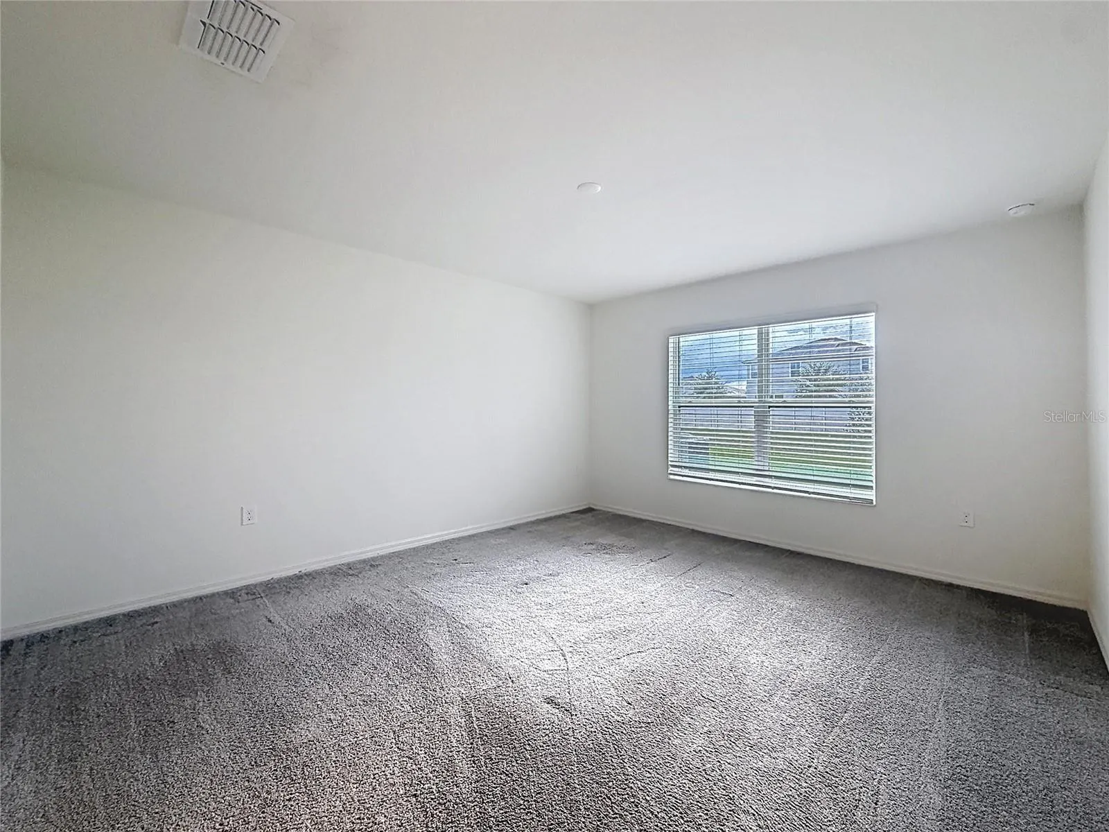 223 SUMMERLIN LOOP
