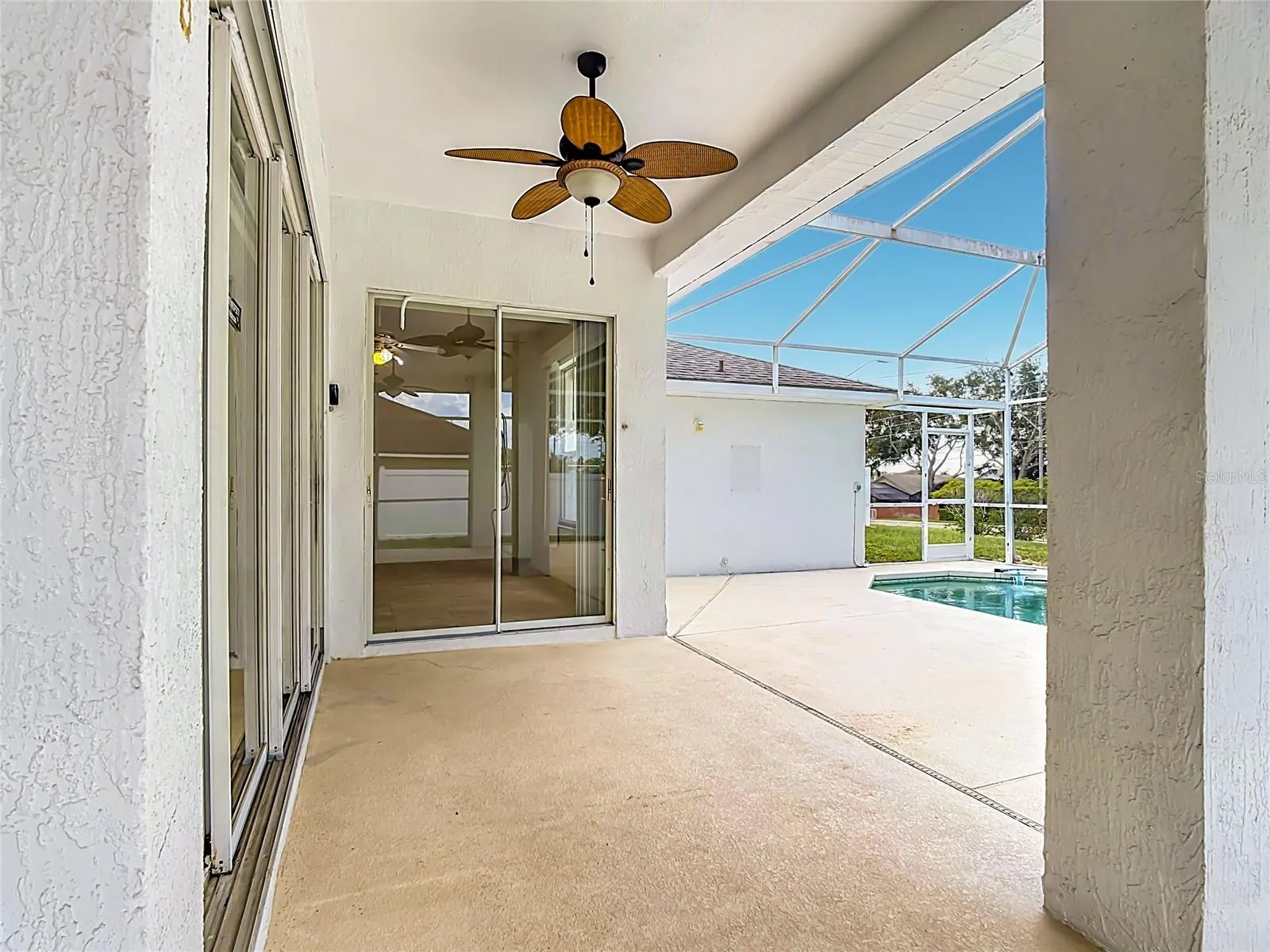 957 VIA BIANCA DR
