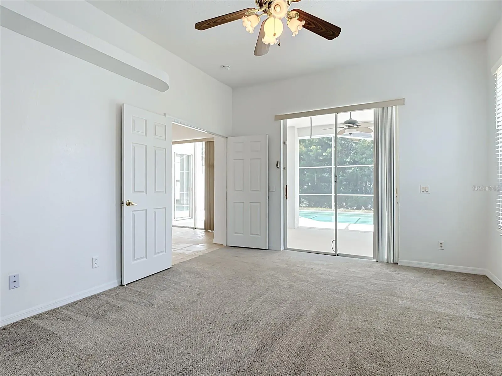 957 VIA BIANCA DR