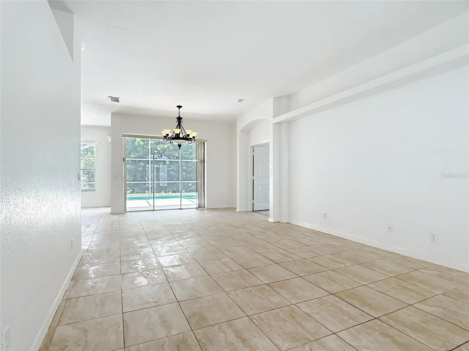 957 VIA BIANCA DR
