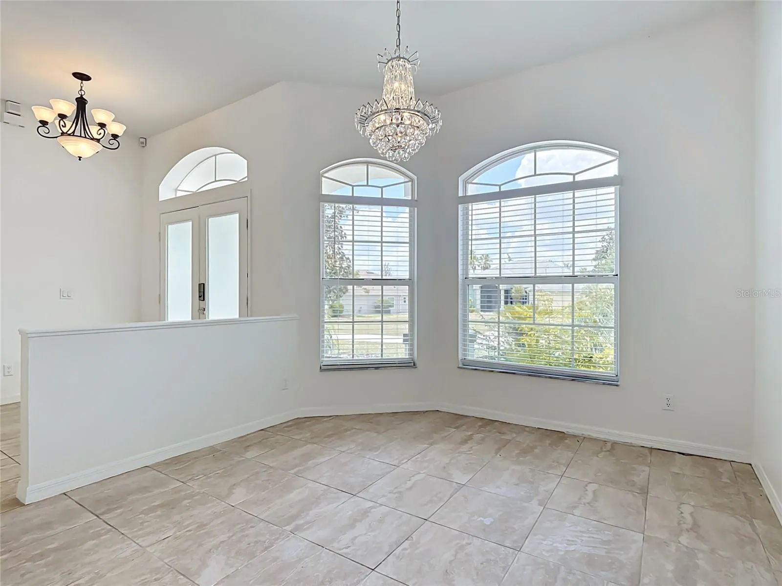 957 VIA BIANCA DR