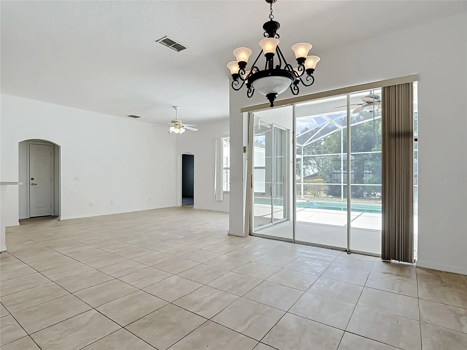 957 VIA BIANCA DR
