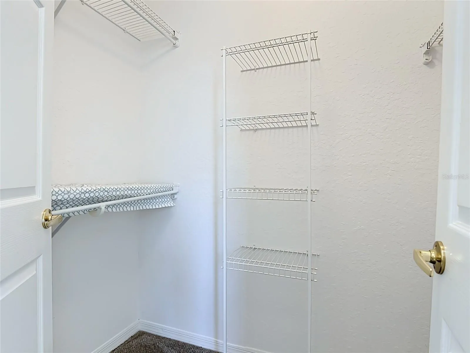 957 VIA BIANCA DR
