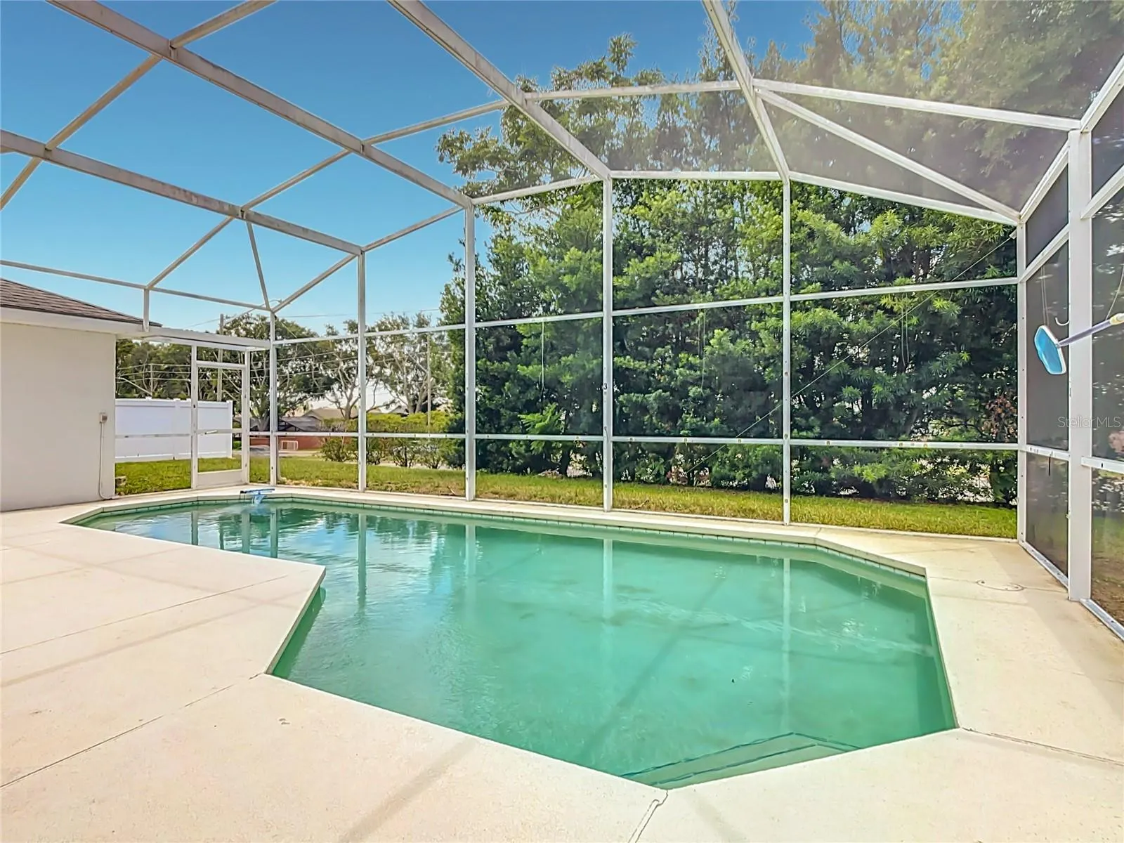 957 VIA BIANCA DR