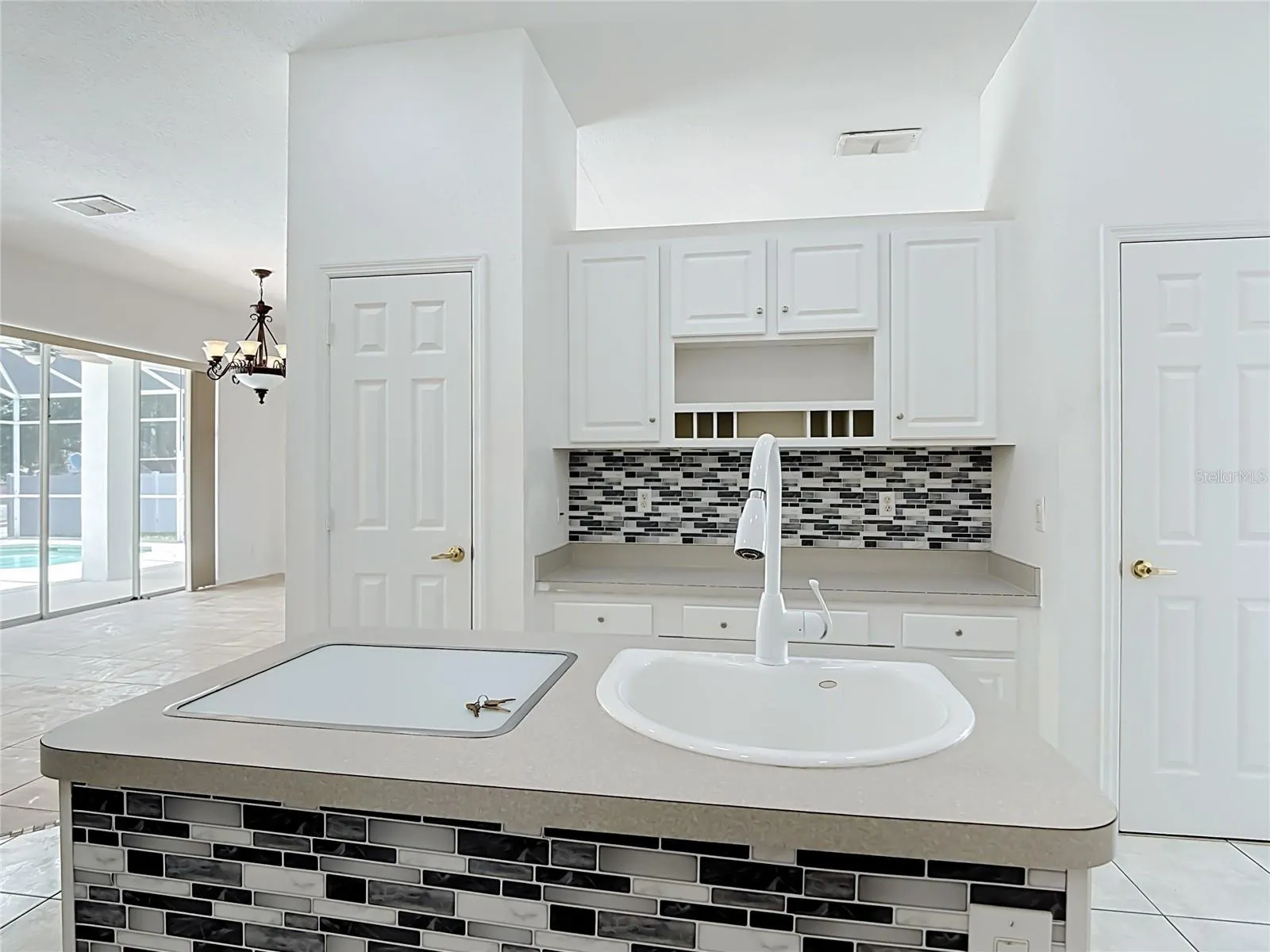 957 VIA BIANCA DR