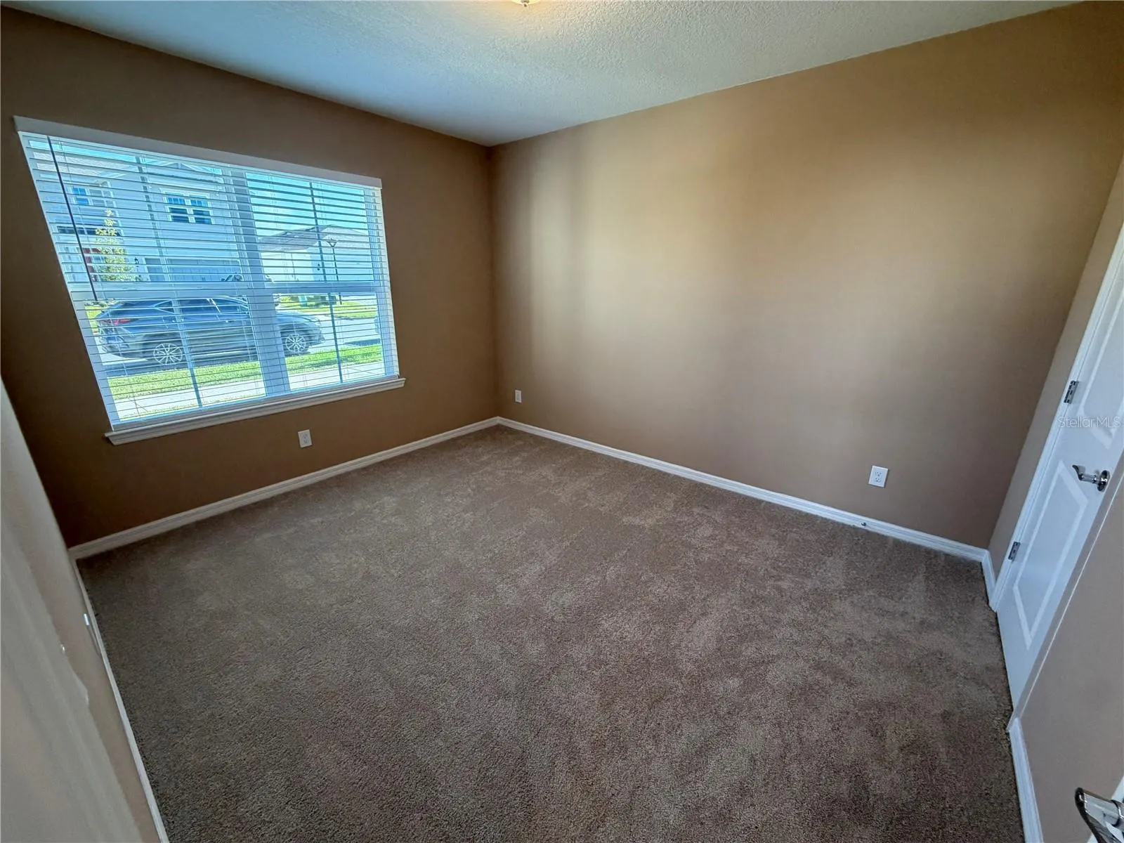 2596 CLEAR NIGHT AVE