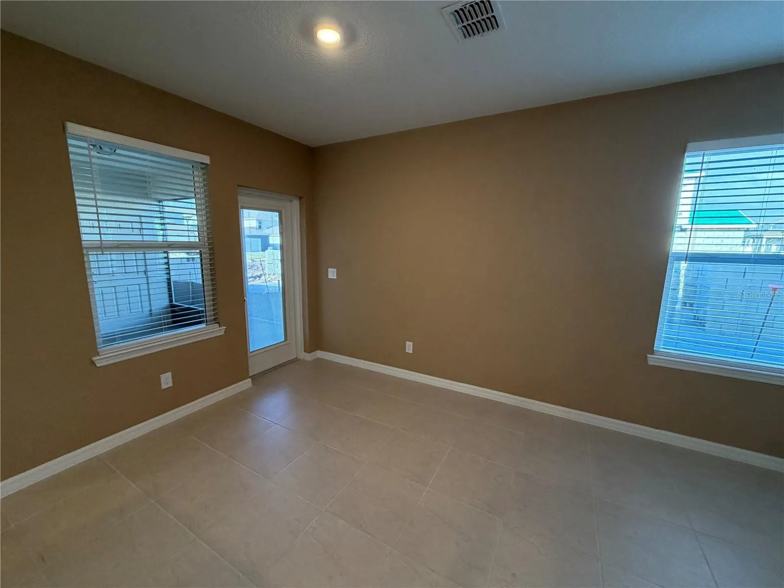 2596 CLEAR NIGHT AVE