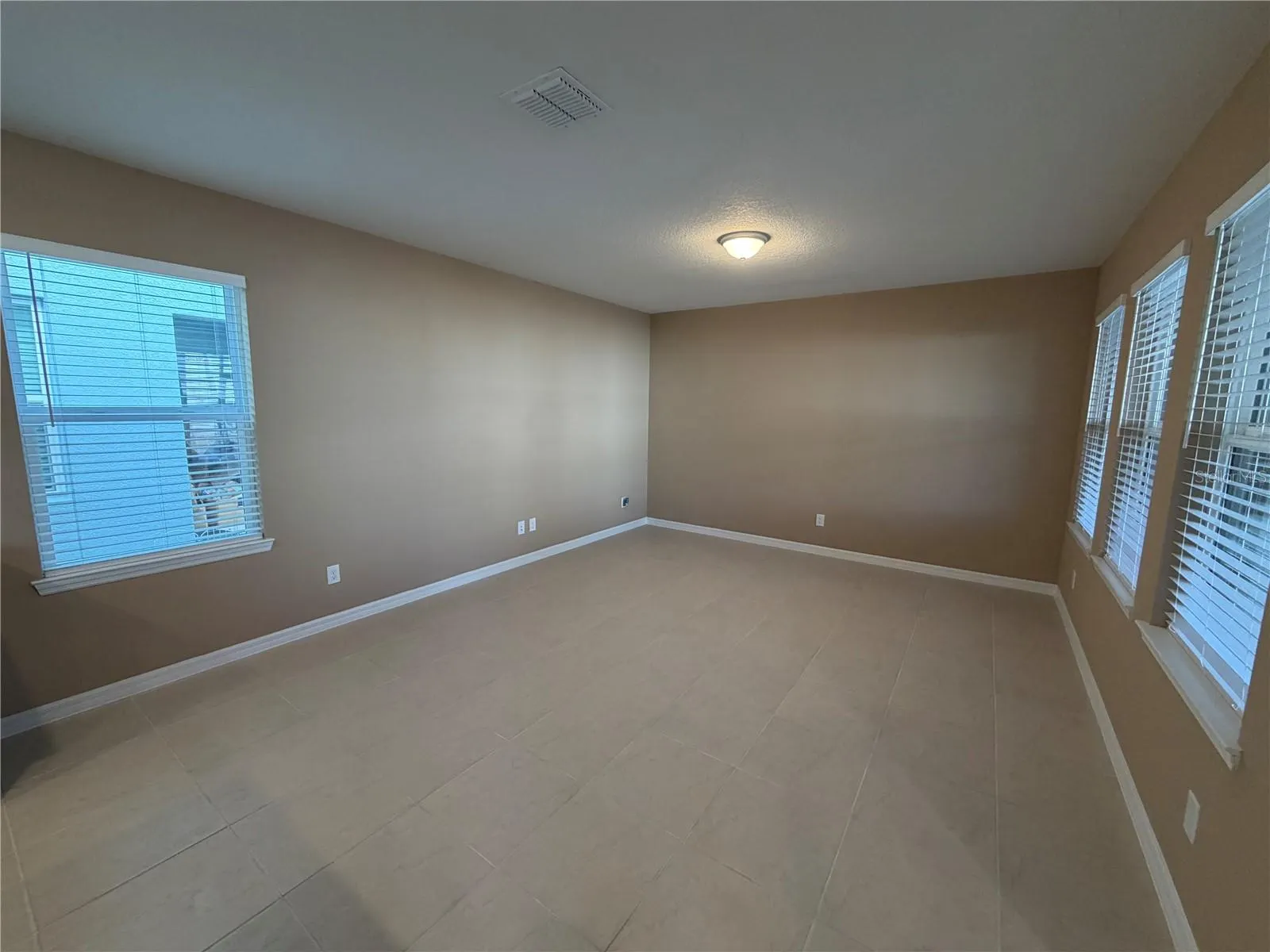 2596 CLEAR NIGHT AVE