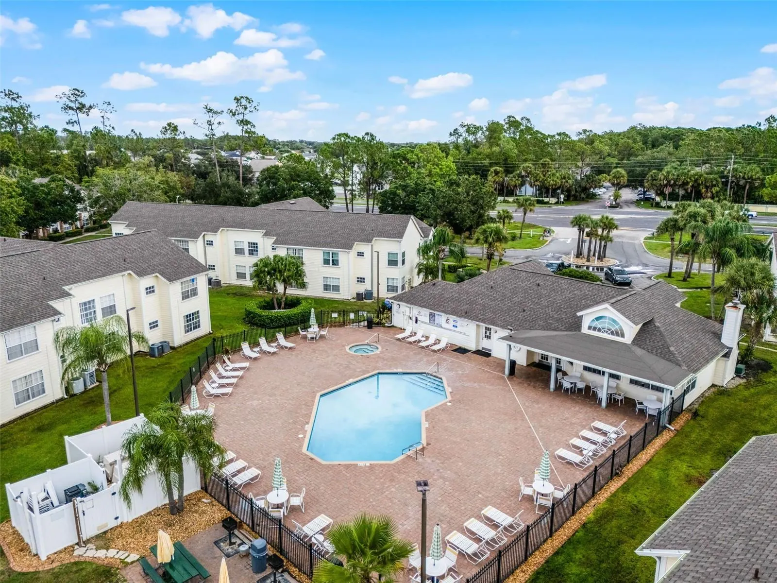 5017 LAGUNA BAY CIR #100 #100