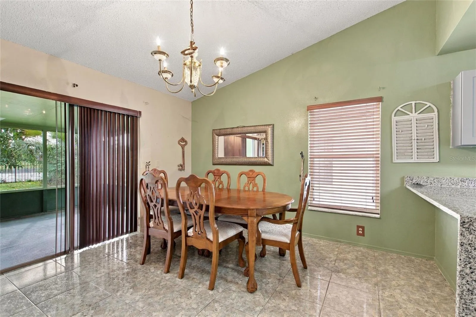 298 INDIAN POINT CIR