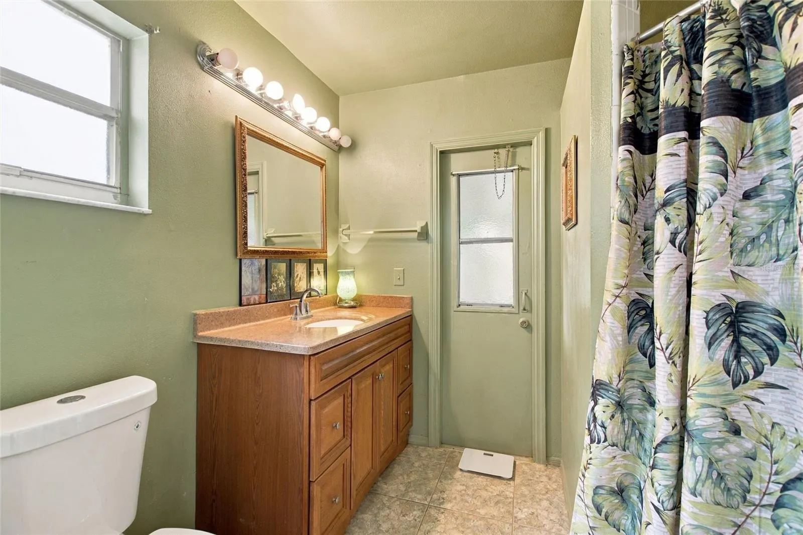 298 INDIAN POINT CIR