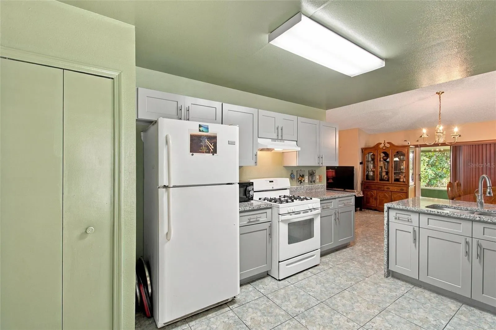 298 INDIAN POINT CIR