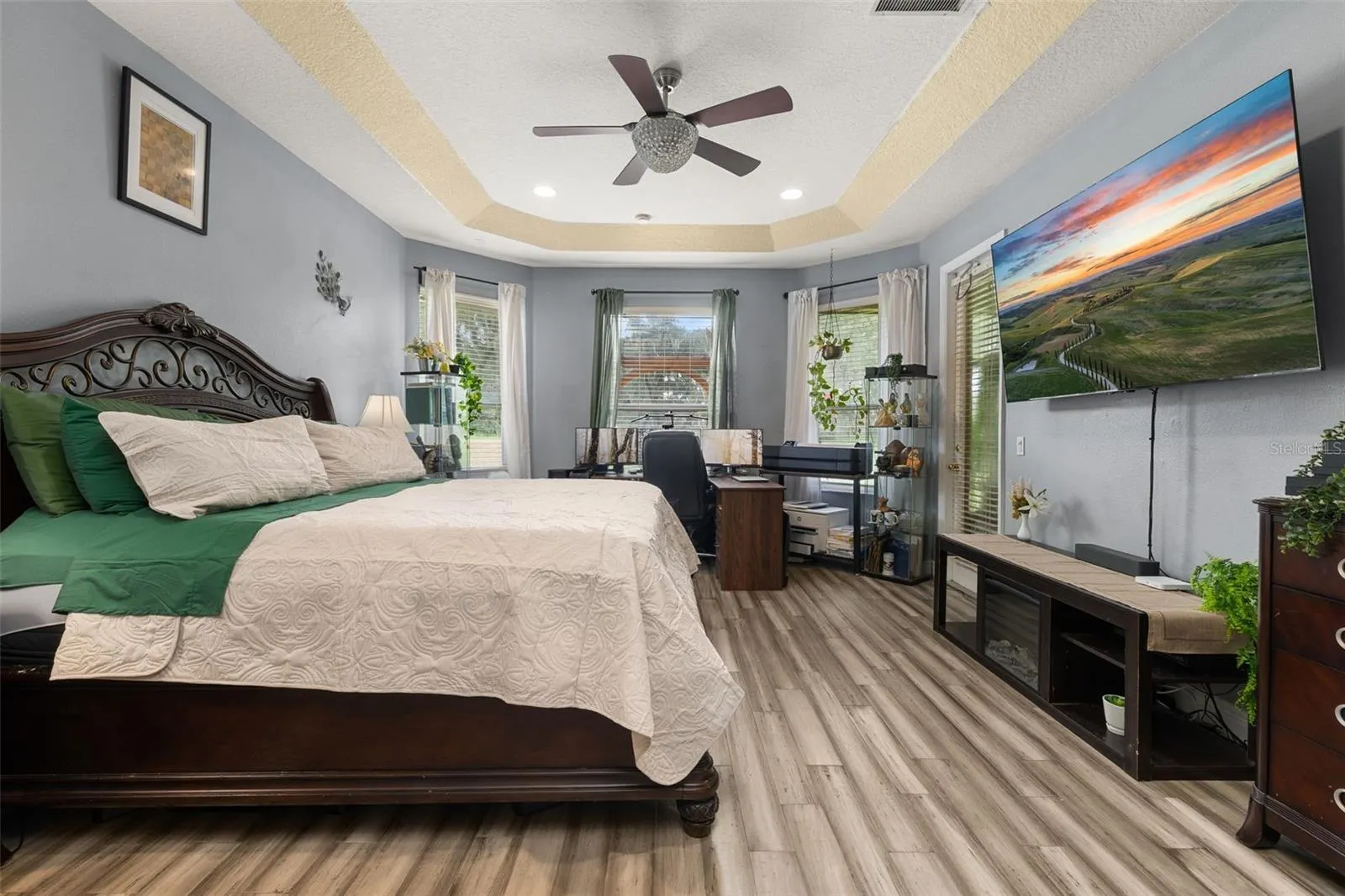 3713 EAGLE ISLE CIR