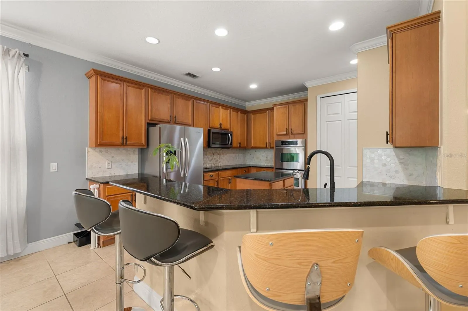 3713 EAGLE ISLE CIR
