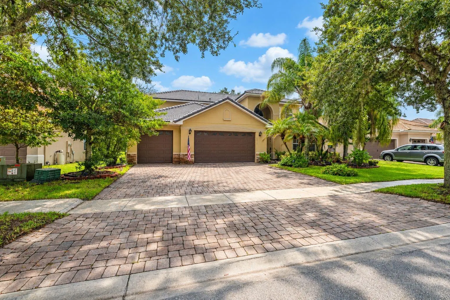 3713 EAGLE ISLE CIR