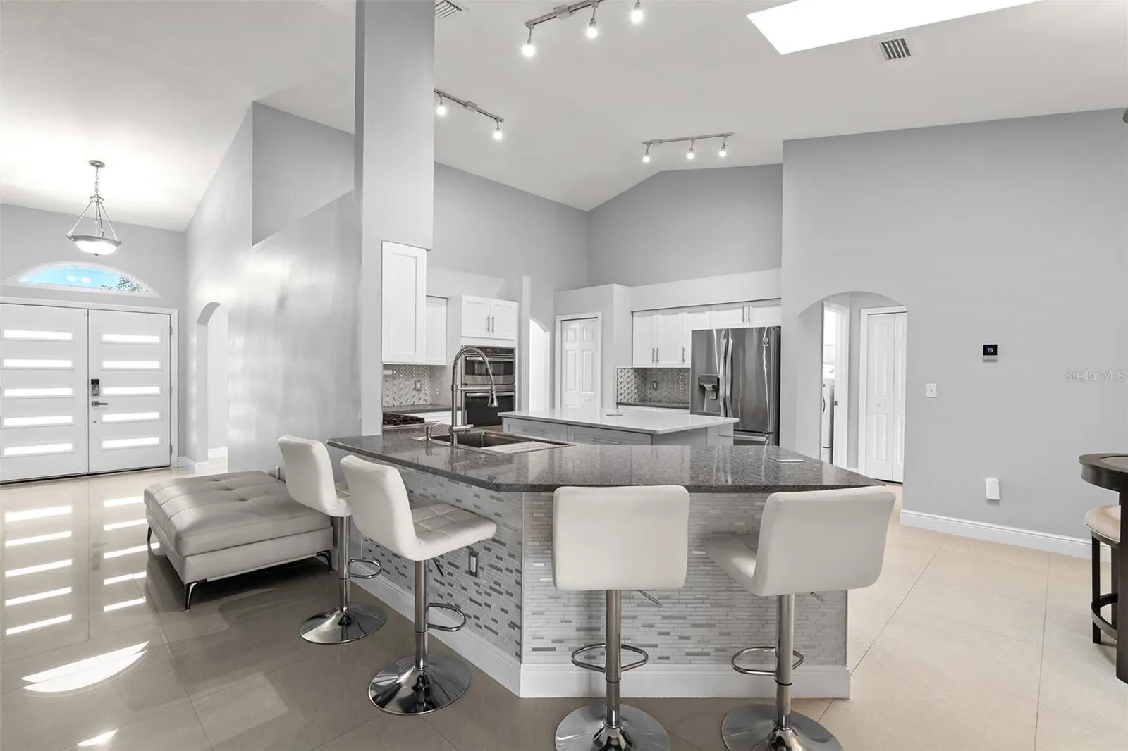 120 RACHEL LIN LN