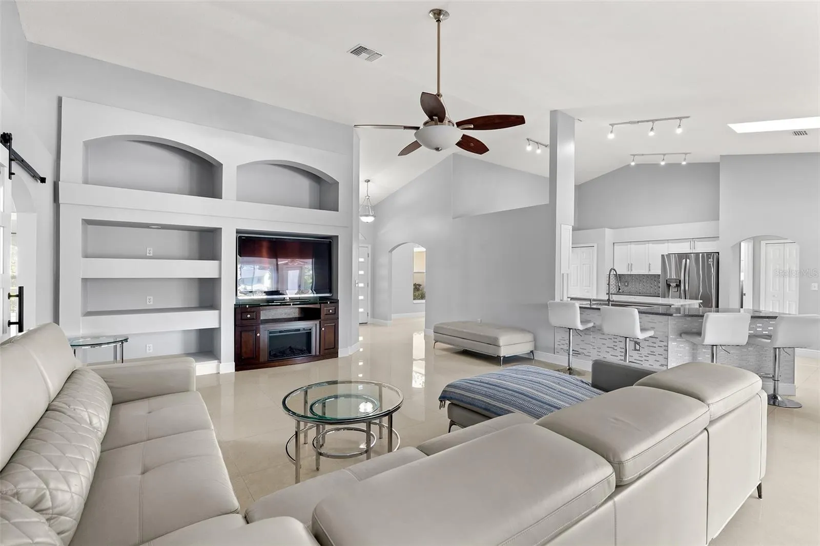 120 RACHEL LIN LN