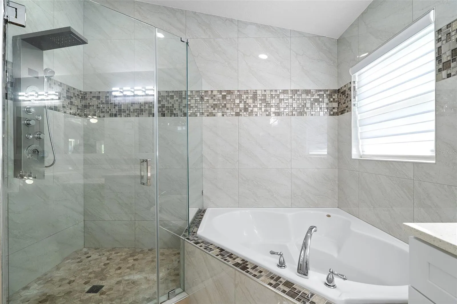 120 RACHEL LIN LN