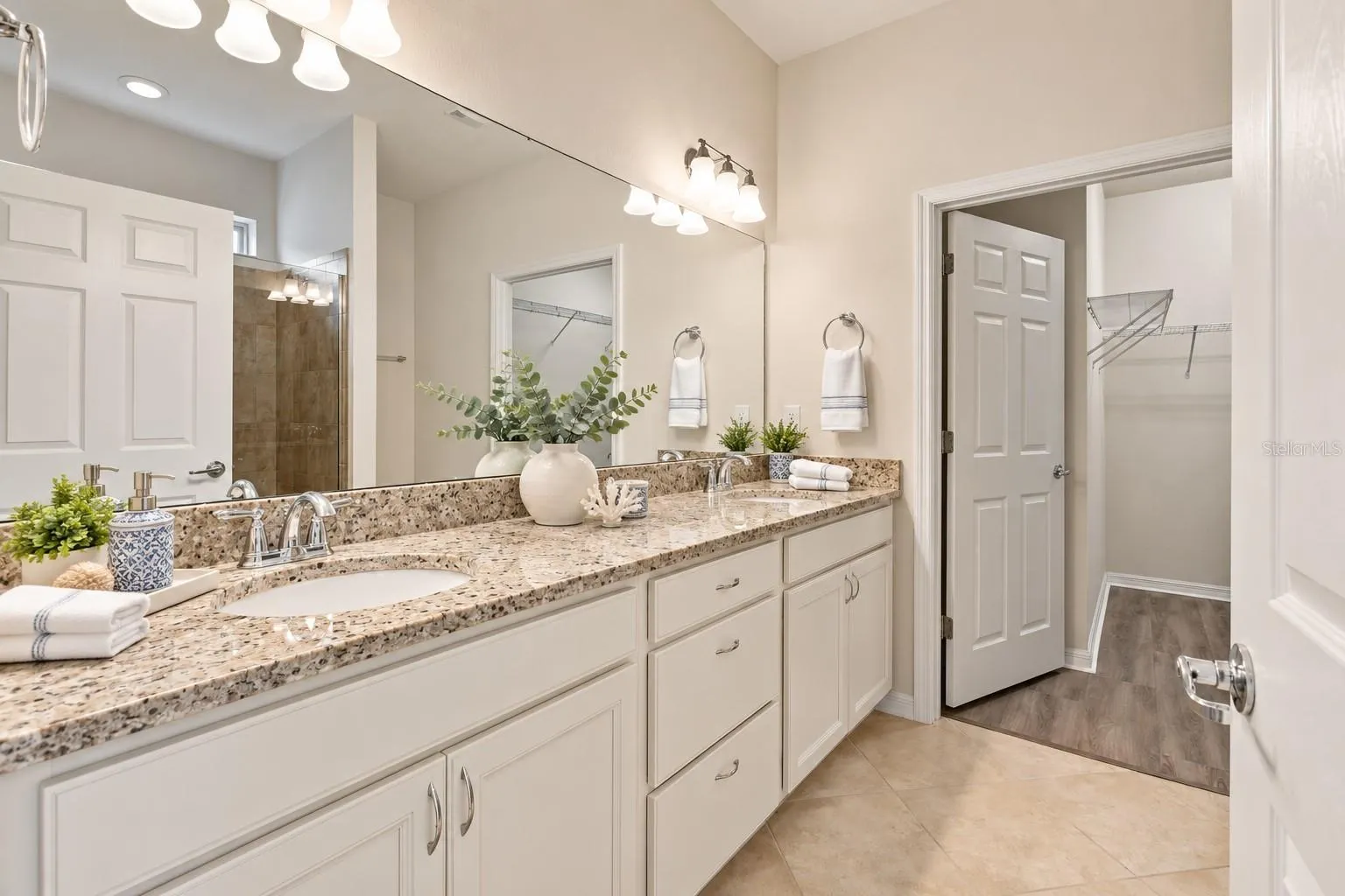 1032 SALAMANCA PL