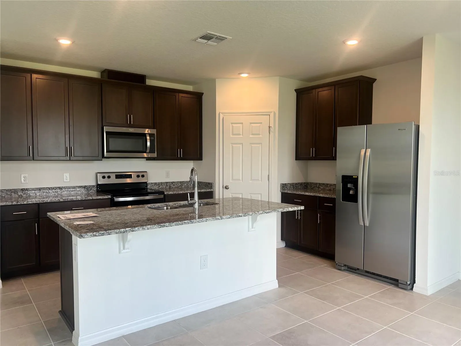 3107 LAUREL OAK LANE