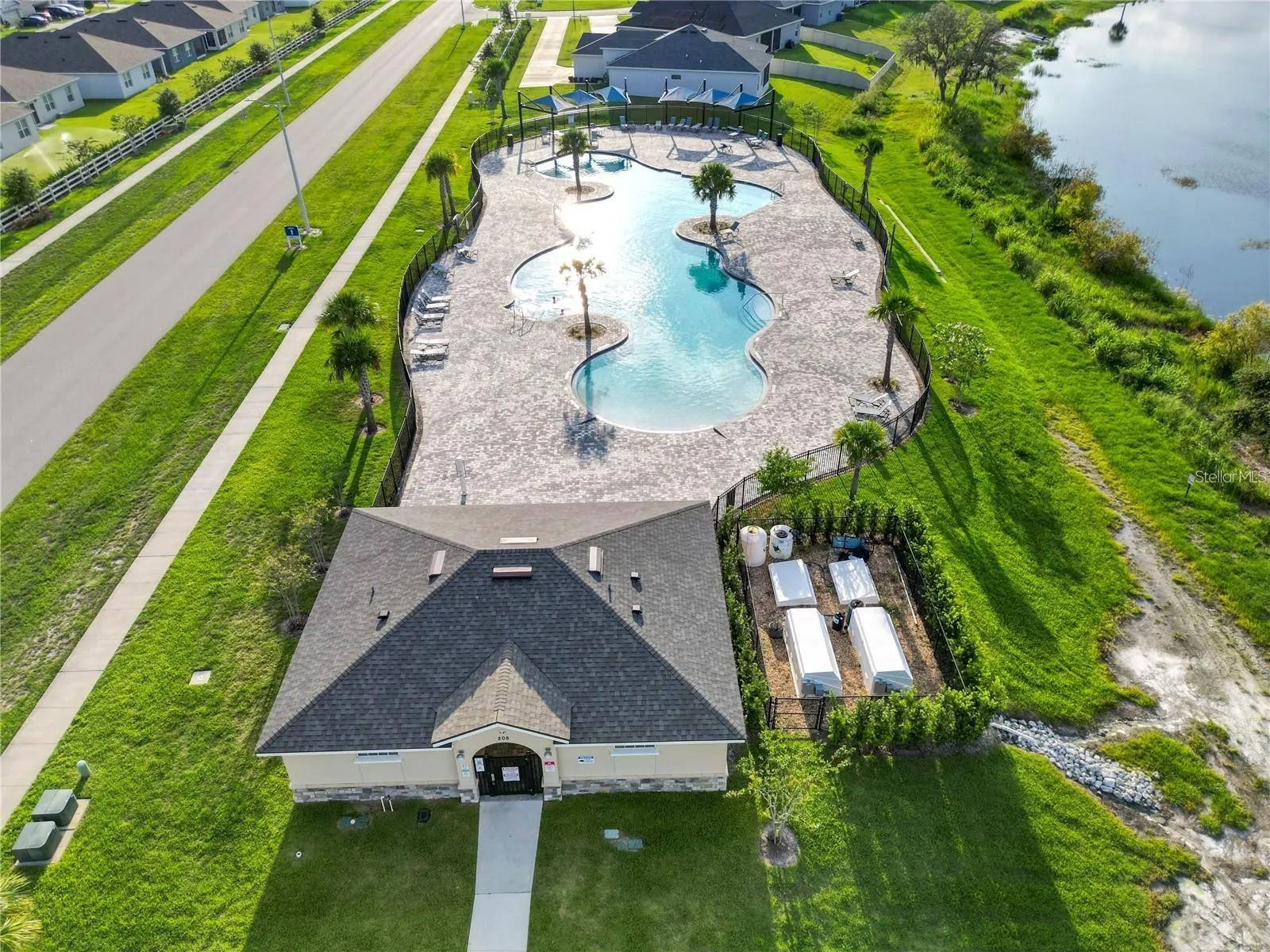 3107 LAUREL OAK LANE