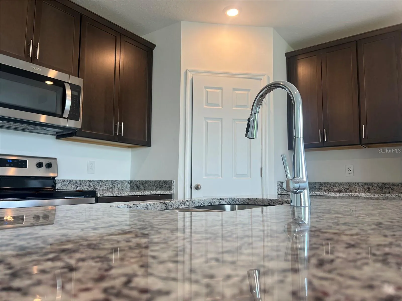 3107 LAUREL OAK LANE