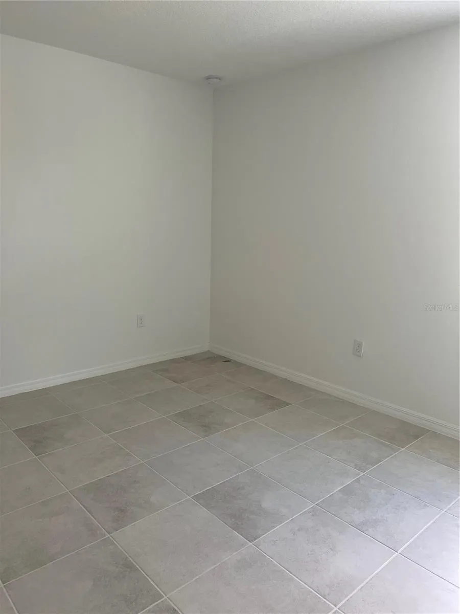 3107 LAUREL OAK LANE