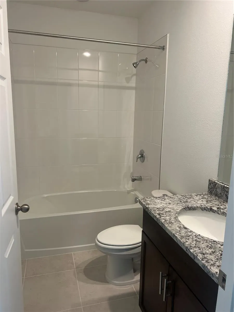 3107 LAUREL OAK LANE