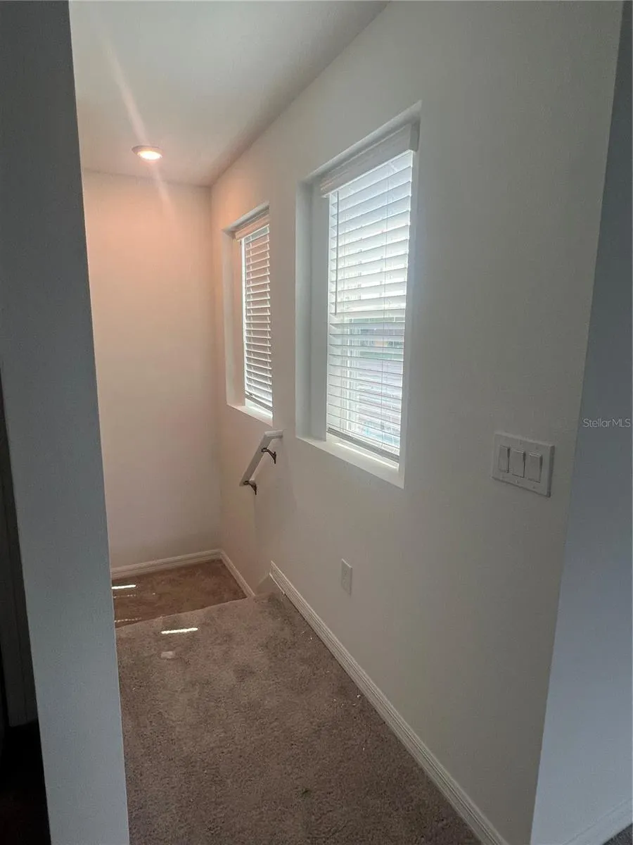 3107 LAUREL OAK LANE