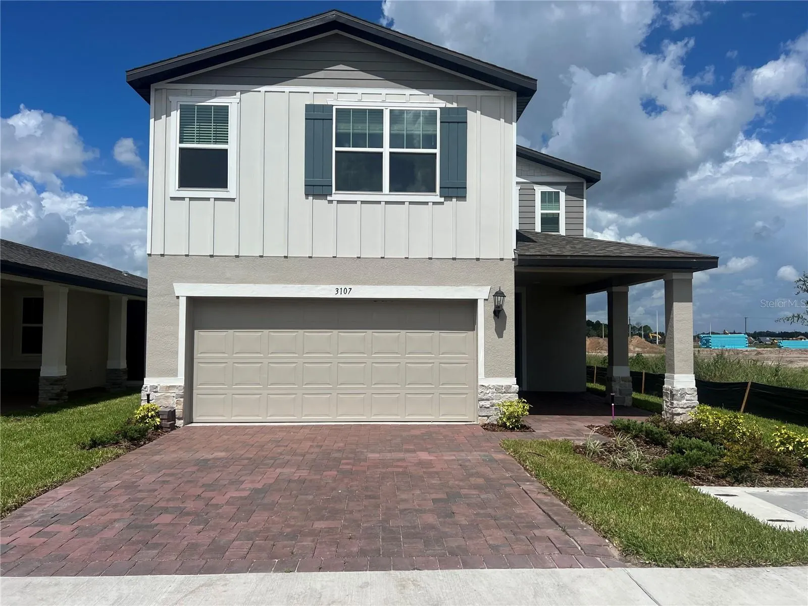 3107 LAUREL OAK LANE