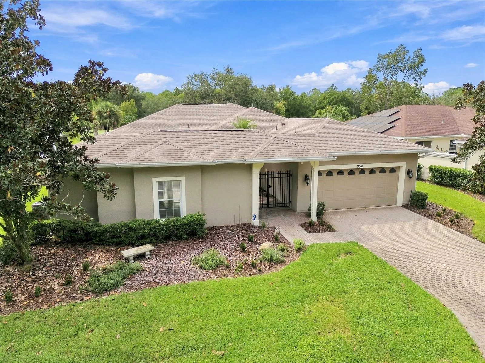 352 HAMRICK DR
