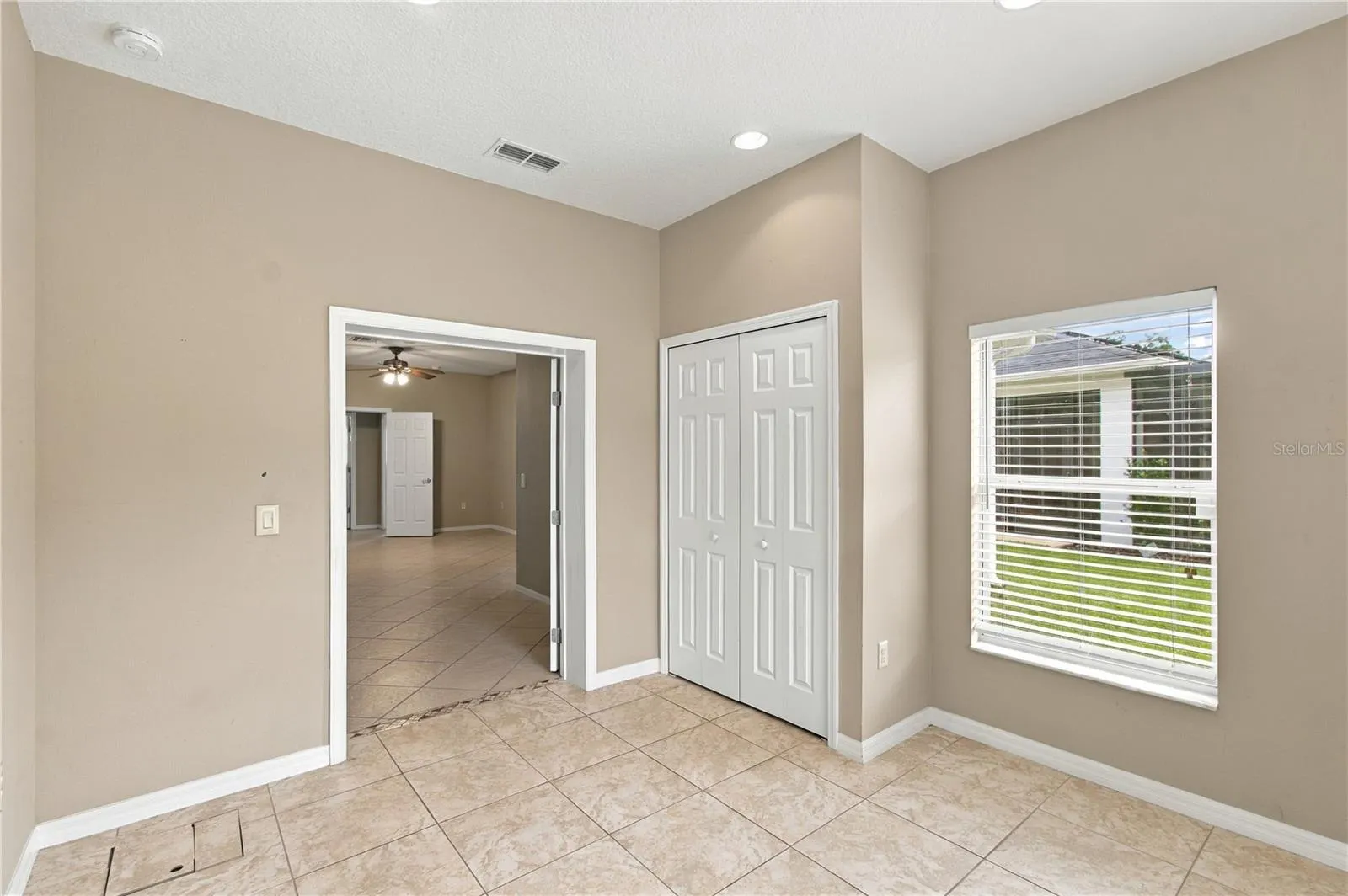 352 HAMRICK DR
