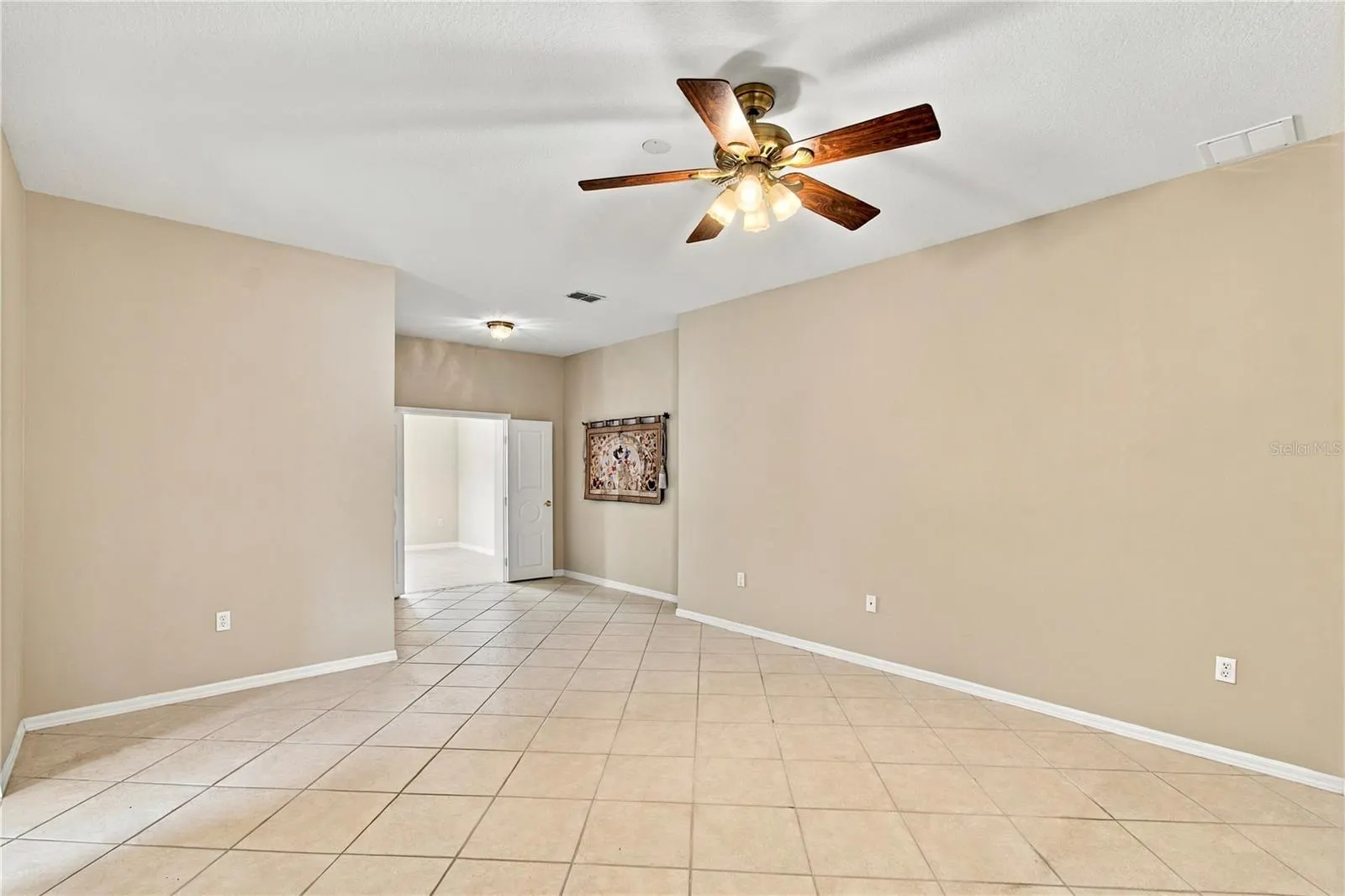 352 HAMRICK DR