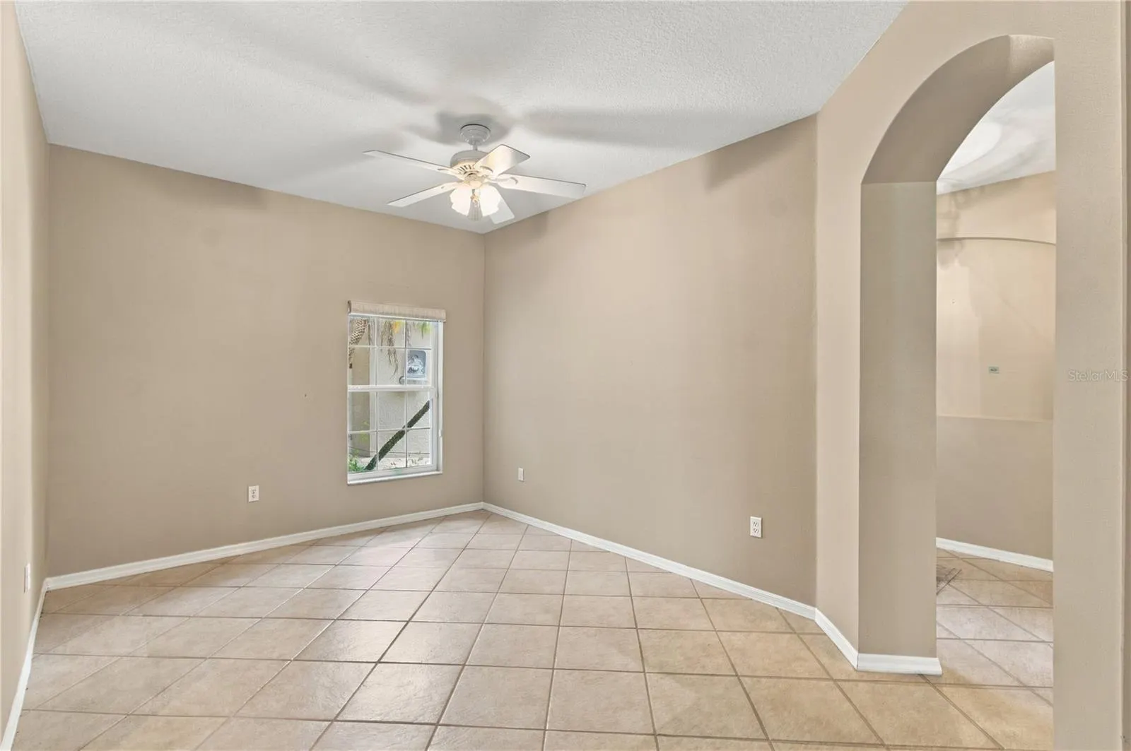 352 HAMRICK DR