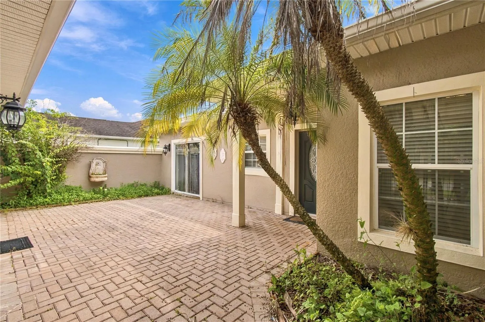 352 HAMRICK DR