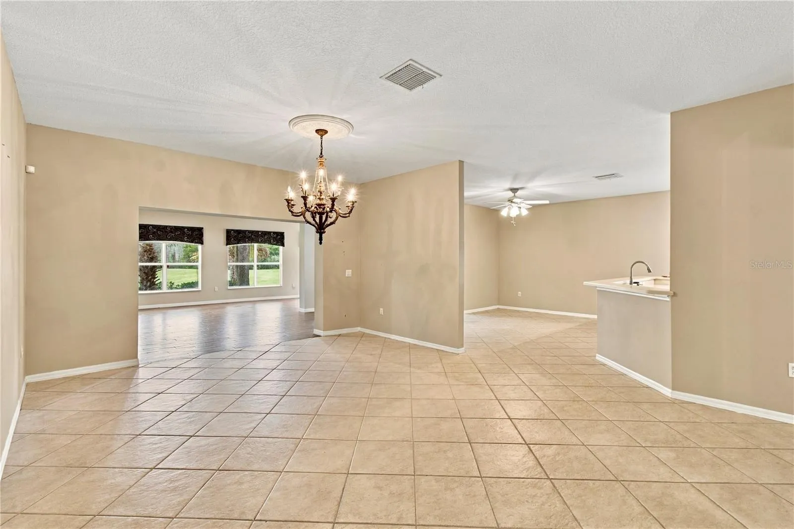 352 HAMRICK DR