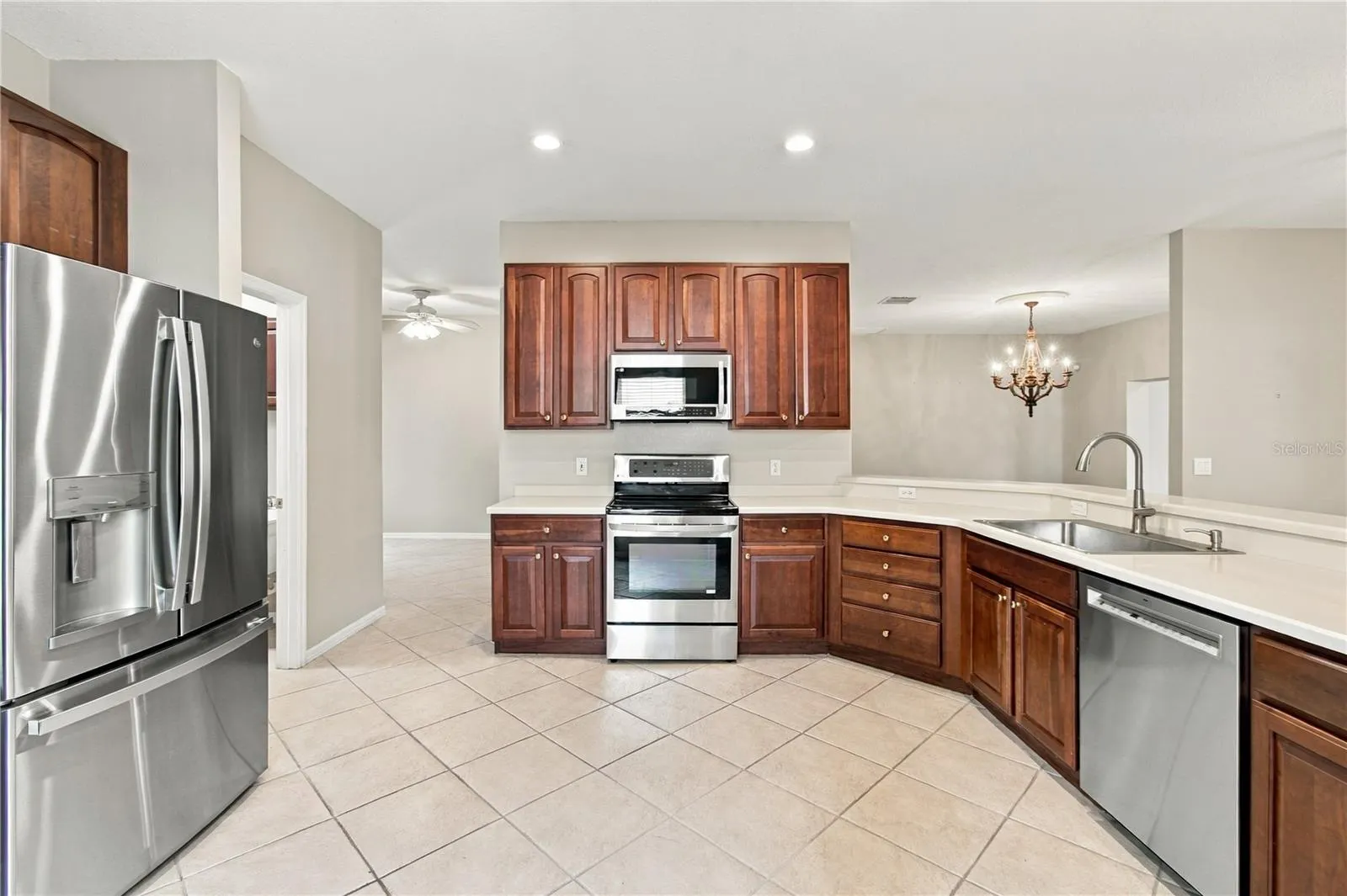352 HAMRICK DR