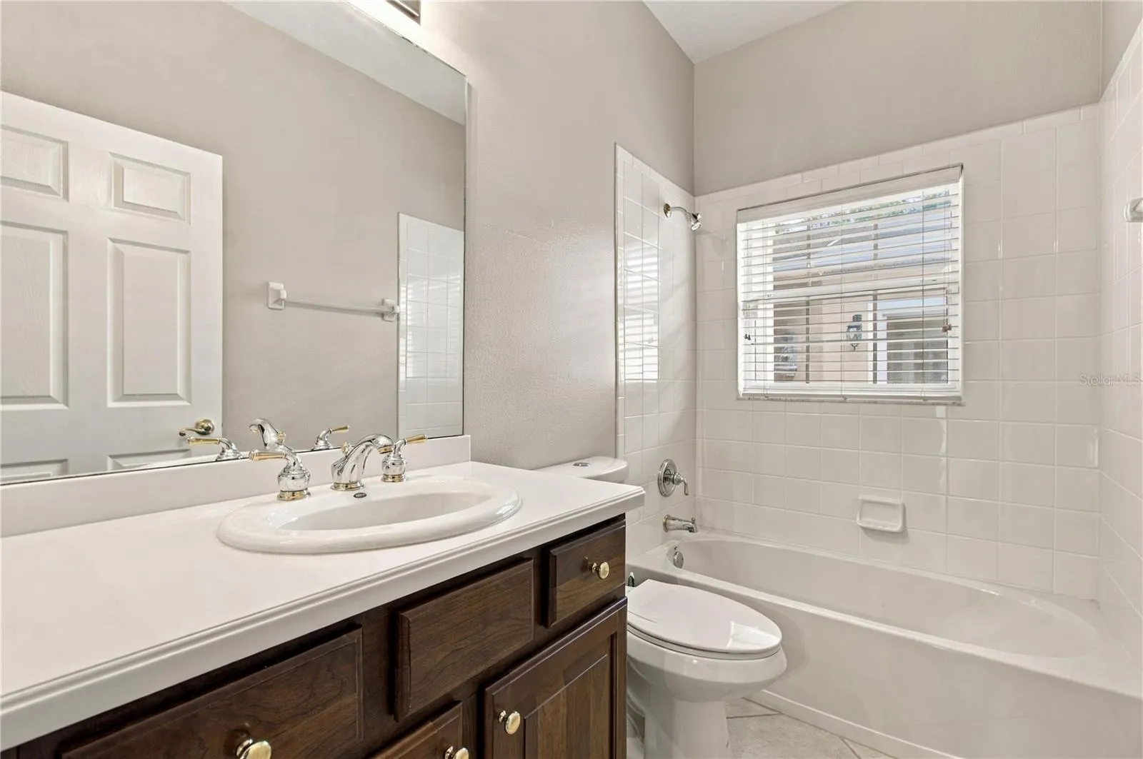 352 HAMRICK DR
