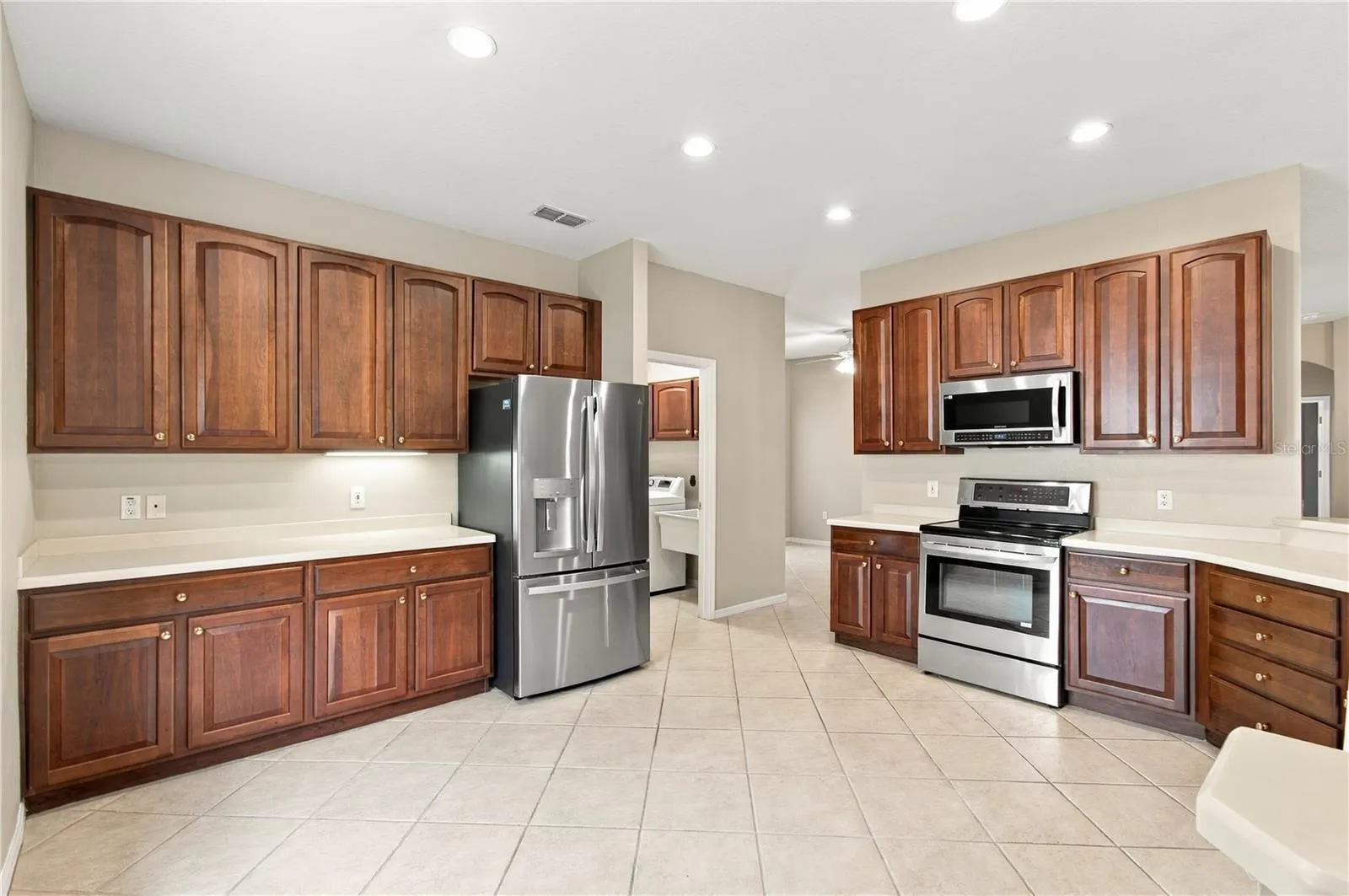 352 HAMRICK DR