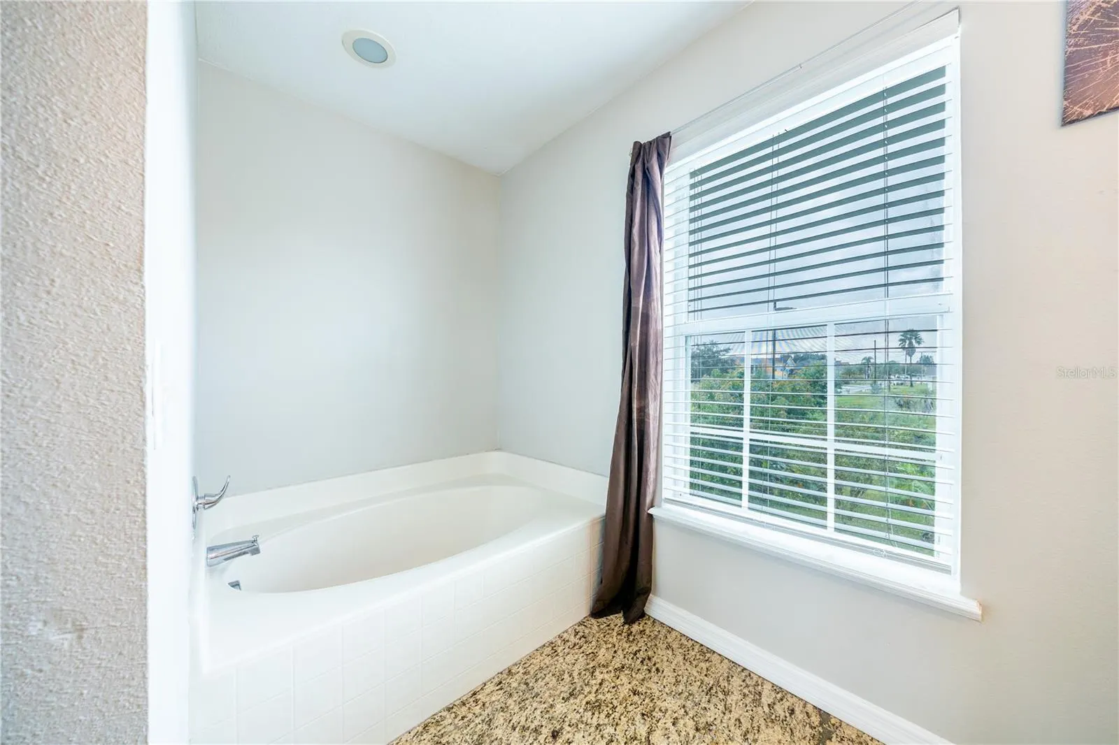 203 AURELIA CT