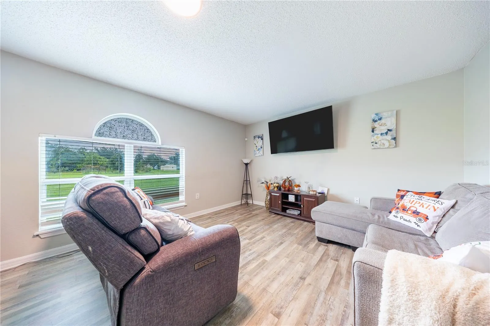 203 AURELIA CT