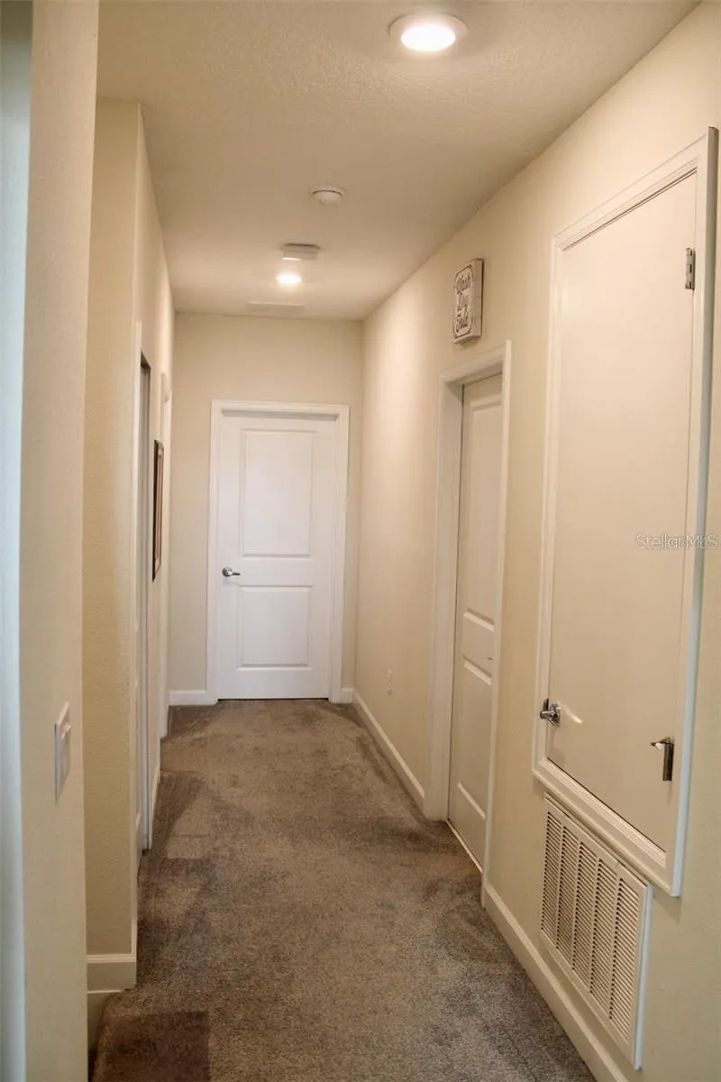 2926 SENTENCE ST