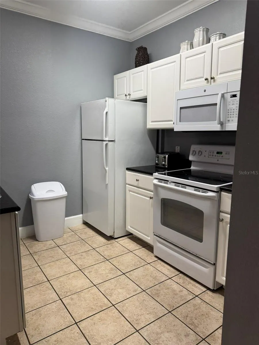 2966 LUCAYAN HARBOUR CIR #103 #103