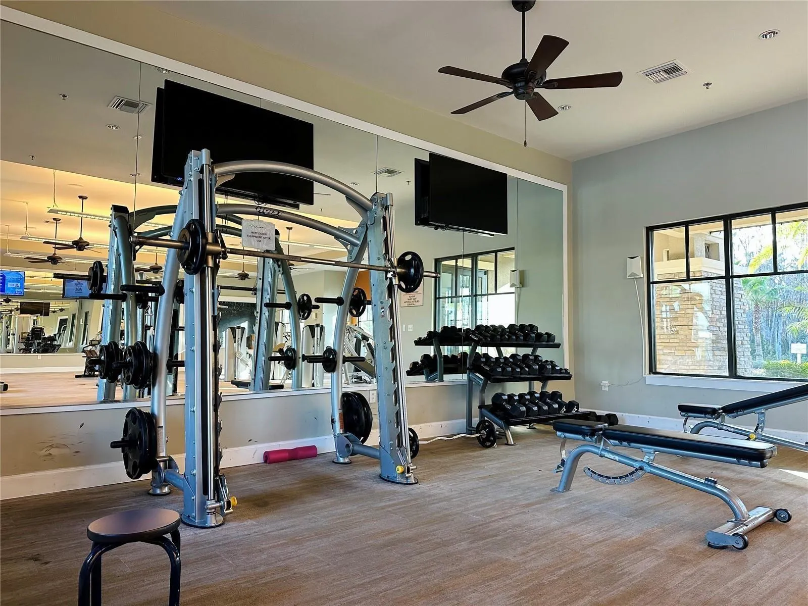 2449 VARENNA LOOP