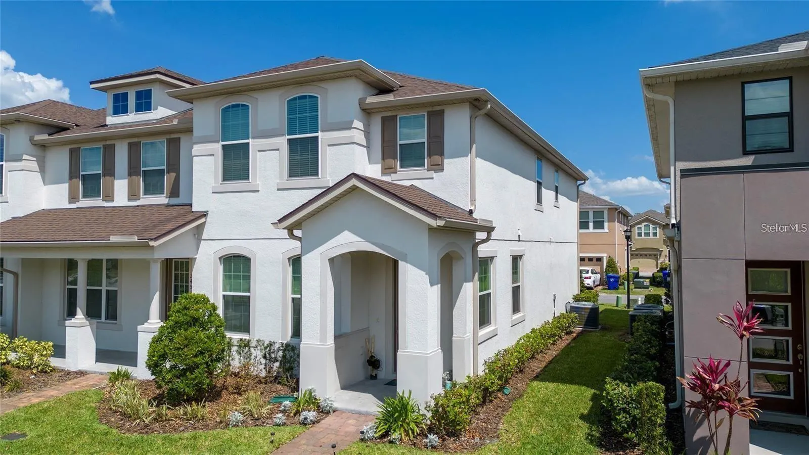 2449 VARENNA LOOP