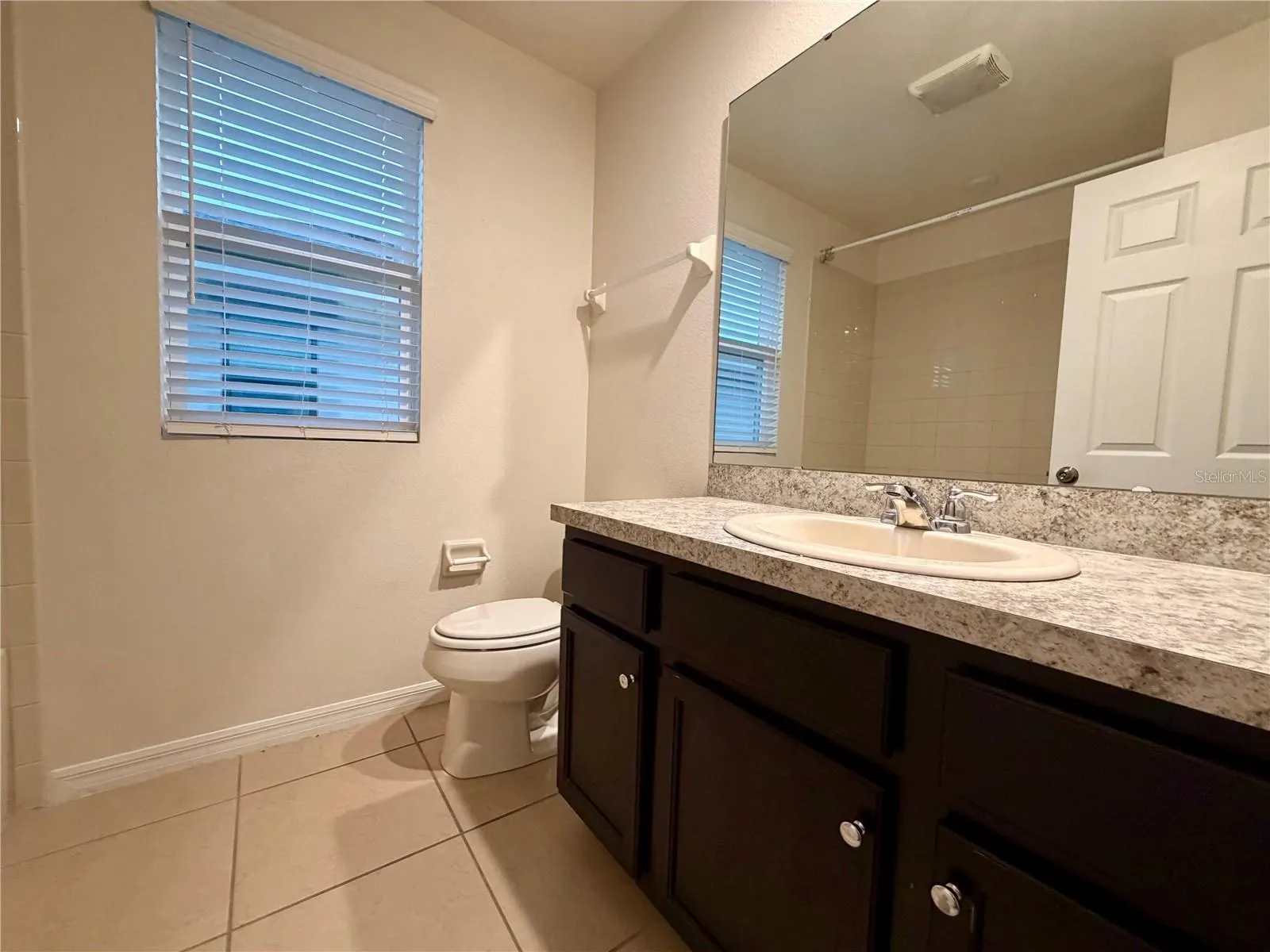 2449 VARENNA LOOP