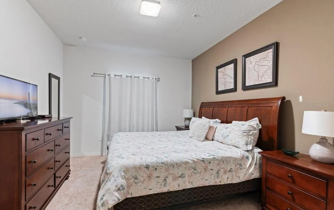 3200 GUANA WAY