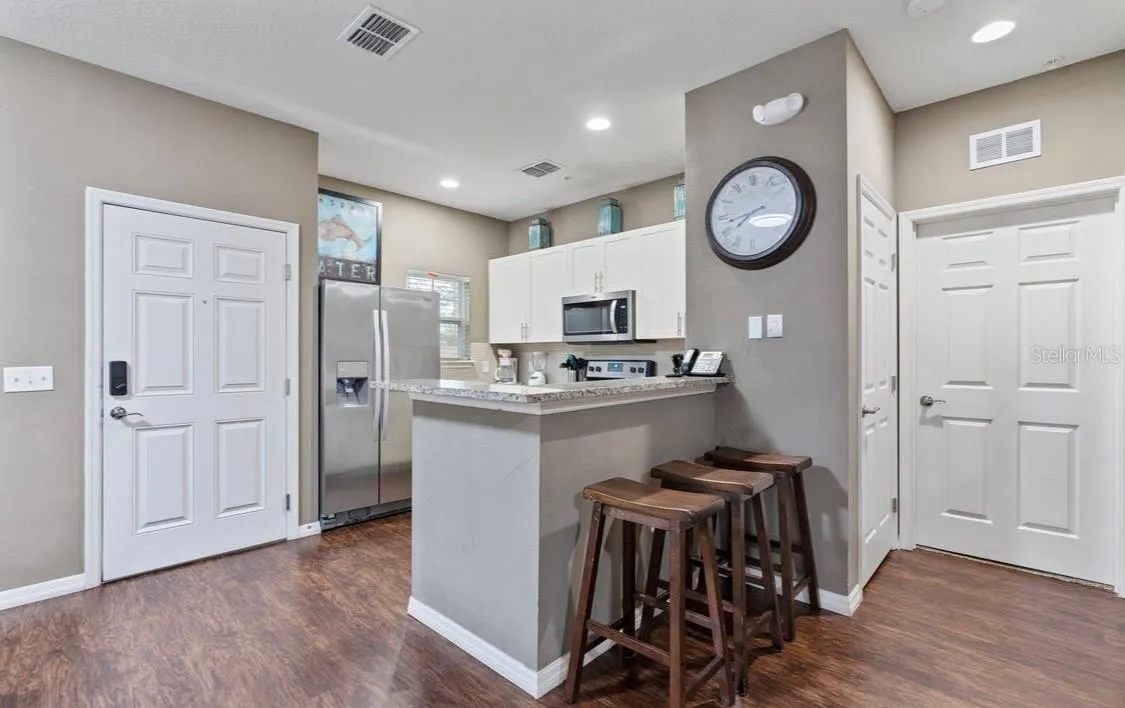 3200 GUANA WAY