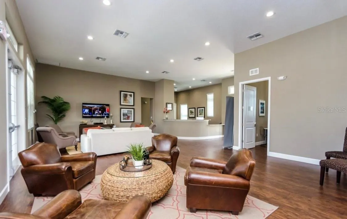 3200 GUANA WAY
